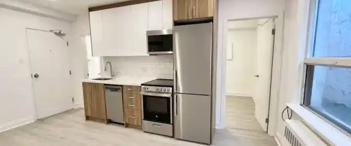 Newly Renovated 2 Bedroom + 1 Bathroom in The Heart of Eglinton West | 1980 Eglinton Avenue West, Toronto - Photo 1