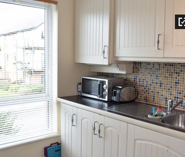 Room for rent in 2-bedroom apartment in Swords in Dublin - Photo 2