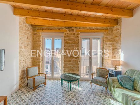 Dúplex de alquiler en Plaça de Quijano, 5, Casco Antiguo - Sta. Cruz - Ayuntamiento - Photo 4