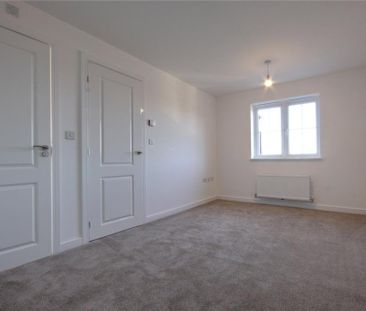 3 bedroom detached house to rent - Photo 3