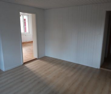 Grosszügige Erdgeschosswohnung in Etzelkofen zu vermieten - Photo 3