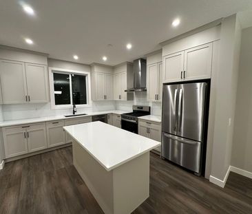 375 Hotchkiss Manor SE, Calgary - Photo 6