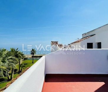 Townhouse in Marina Casares - Photo 5