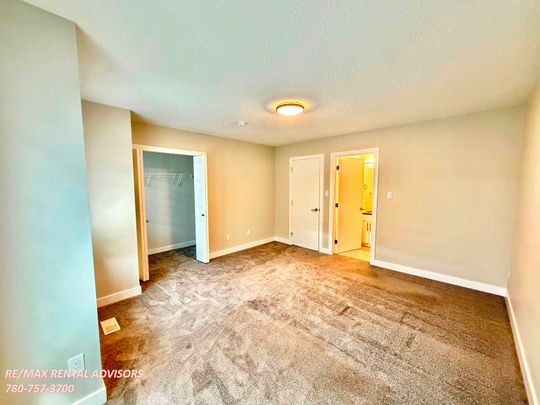 #45 1051 Graydon Hill Boulevard Southwest - Photo 1