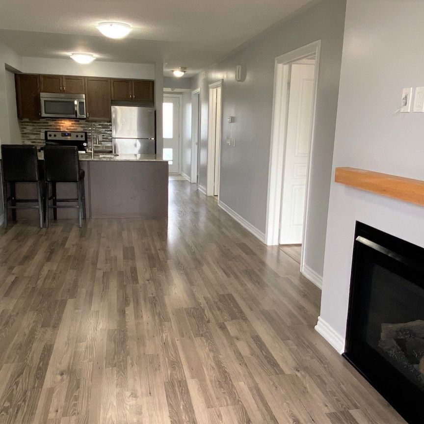 For Lease - 2 Anchorage Crescent Unit# 203, Collingwood, Ontario - Photo 1