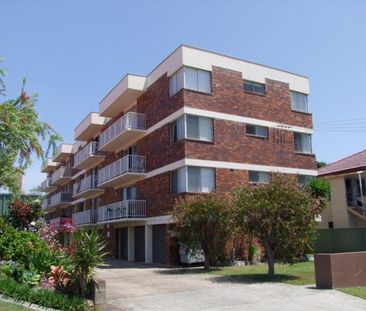 East Port Apartment - Security Building - Photo 2