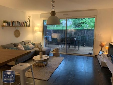 Location Appartement 2 pièces 46m² EGUILLES 13510 - Photo 2