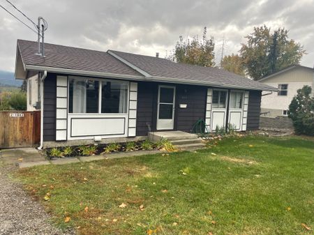 3 Bed Black Mountain - Photo 3