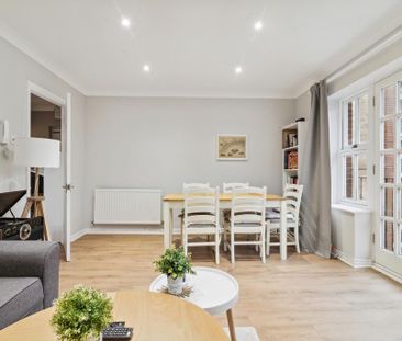 2 bedroom flat to rent - Photo 2