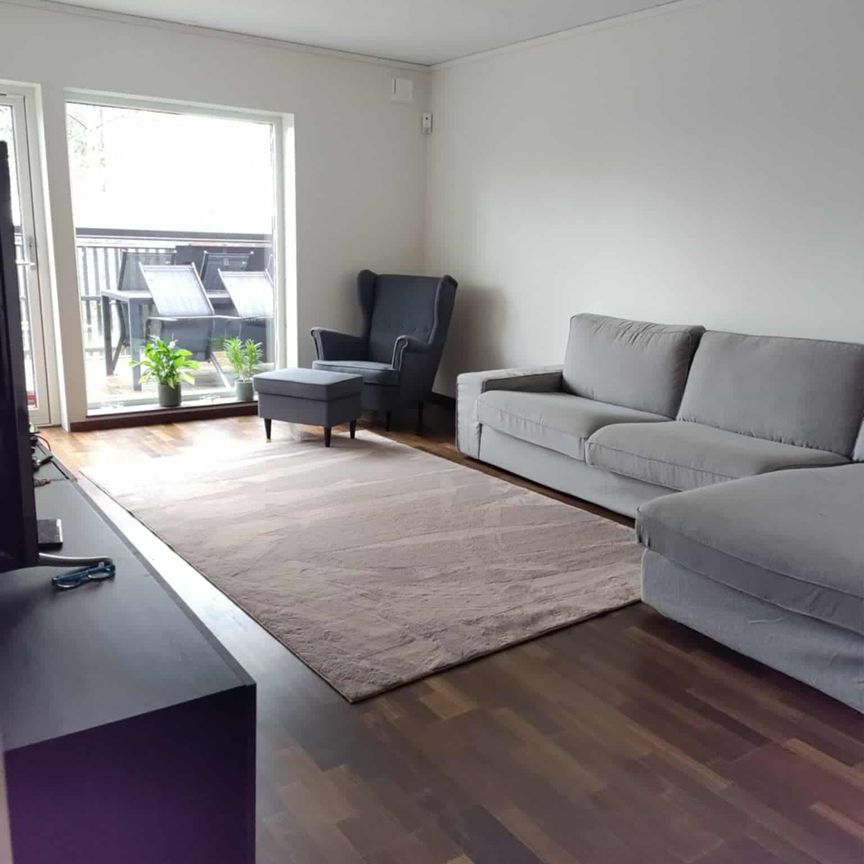 Snöfjällsgränd, Kista - Photo 1