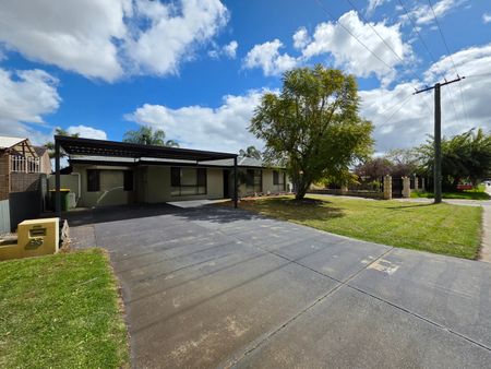 93 Shillington Way, Thornlie WA 6108 - House For Rent | Domain - Photo 5