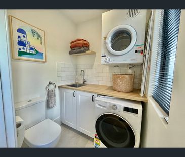 2/137 Roberts Road, Subiaco, WA 6008 - Photo 2