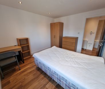 2 Bed Student Accommodation - Photo 5