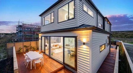 Stylish Fully Fenced 3-Bedroom Home with Sea V... - Photo 5