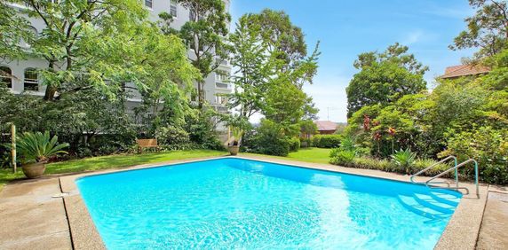 Building opposite Arthur McElhone Reserve & Koi ponds - Photo 2