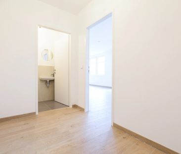 Lichtdurchflutete 2-Zimmer-Wohnung mit 20 m² Terrasse und Grünblick... - Photo 3