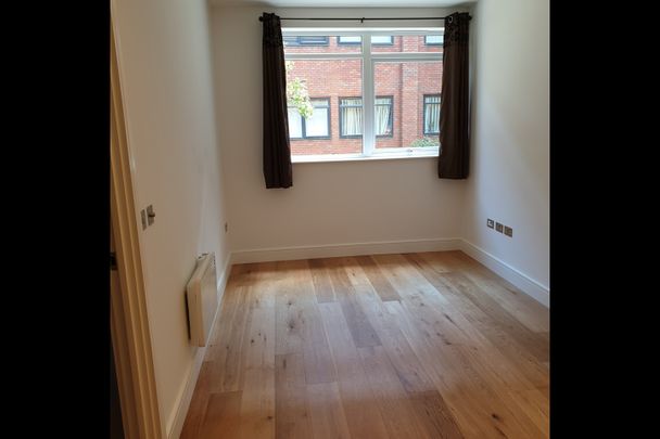 1 Bed Flat, The Landmark, LU1 - Photo 1