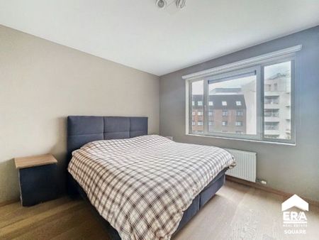 Ruim appartement met 3 slaapkamers, terras en 2 parkeerplaat - Photo 5