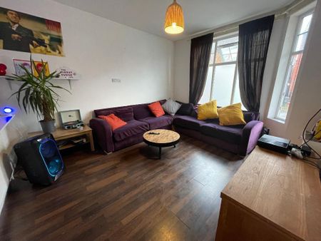 7 bedroom terraced house to rent - Photo 3