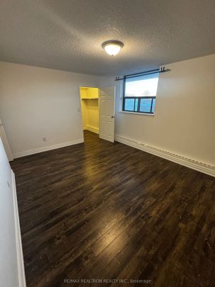 100 Wingarden Court #315 - Photo 1