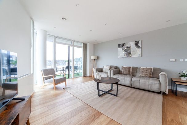 2 Bed Flat, Coneybear Point, SE10 - Photo 1