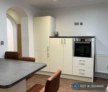 3 bedroom terraced house to rent - Photo 5