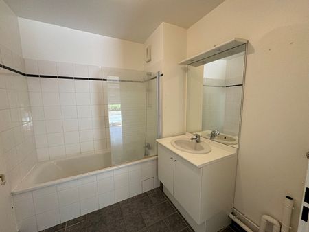 Location Appartement 2 pièces 38m² - Photo 3