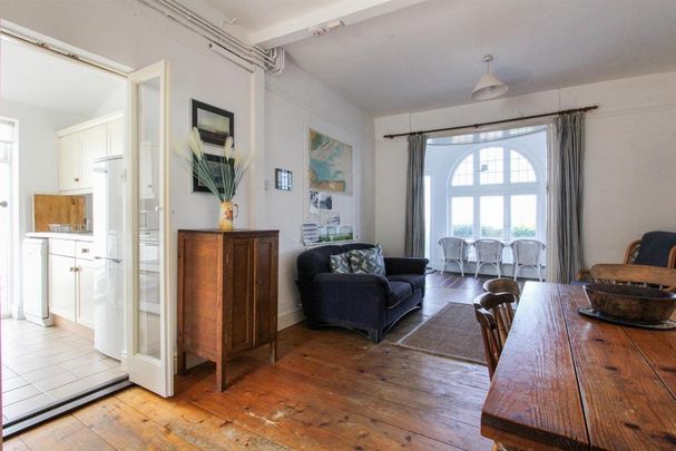 4 bedroom semi-detached house to rent - Photo 1