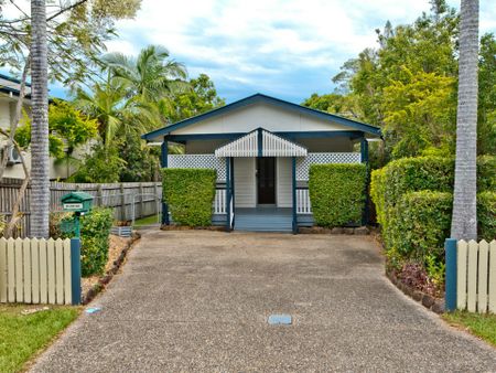 20 Julia Street, Wavell Heights QLD, Belconnen - Photo 2