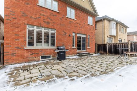 For Lease - 71 Allison Ann Way, Vaughan, Ontario - Photo 4