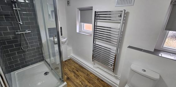 1 Bed Student Accommodation - Photo 3
