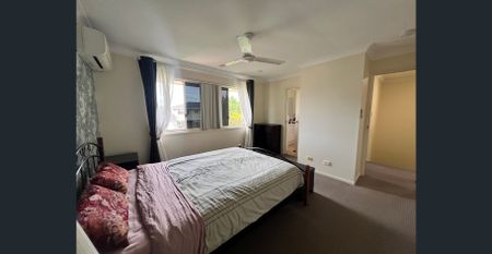 Perfect 3-Bedroom Townhouse in Resort-Style Gated Complex - Photo 2