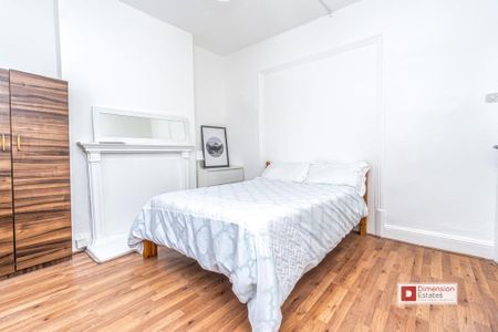 4 bedroom terraced house to rent - Photo 4