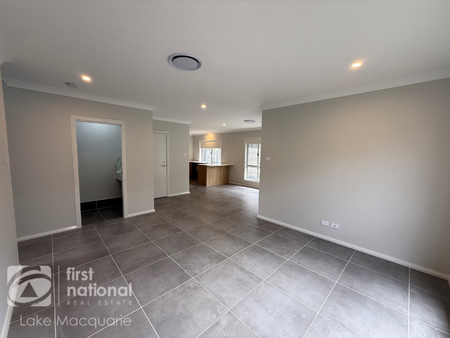 9 Fig Crescent, Edgeworth NSW 2285 - Apartment For Rent | Domain - Photo 3
