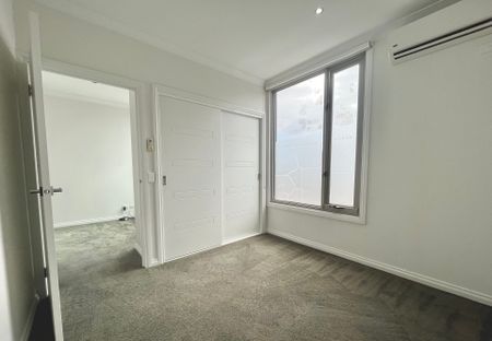 2/411-413 Highbury Road, BURWOOD - Photo 2