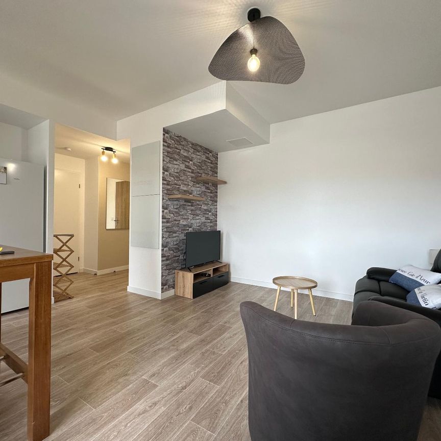 Location Appartement 2 pièces 42m² CHERBOURG-EN-COTENTIN 50100 - Photo 1