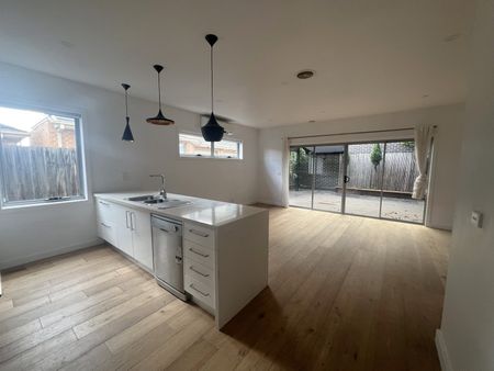 1/28 Pickett Street, Reservoir VIC 3073 - Photo 5