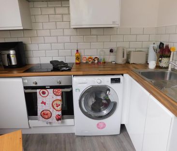 1 bedroom flat to rent - Photo 6