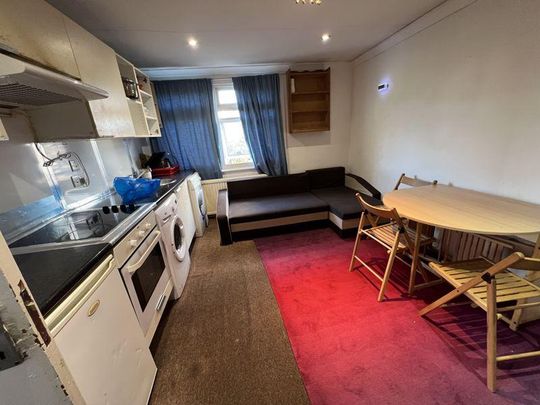 1 bedroom property to rent - Photo 1