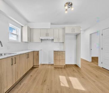 À qui Ia chance , 2 appartements 5 1/2 avec stationnements disponib... - Photo 1