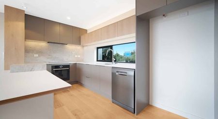 Great by the Bay - Photo 3