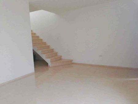Casa nueva en renta ¡Excelente ubicación zona residencial! - Photo 4