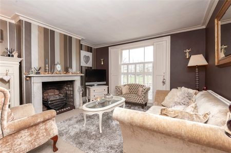 The Green, Twickenham, Middlesex, TW2 - Photo 3