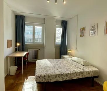 Calle de Raimundo Fernández Villaverde, Madrid, Community of Madrid... - Photo 6