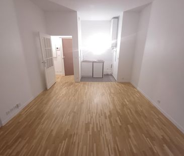 location Appartement T1 DE 28.4m² À PARIS - Photo 1