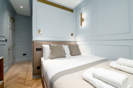 room 11, 41 Fitzroy Street, London W1T 6DZ, UK, London - Photo 3