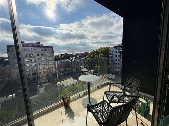 Appartement te huur - Photo 1