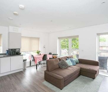 Henbury Way, Bushey, WD19 - Photo 4