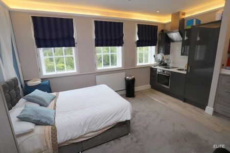 Studio to rent - Photo 3