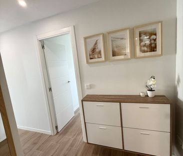 Middle Floor Apartment in La Campana - Photo 4